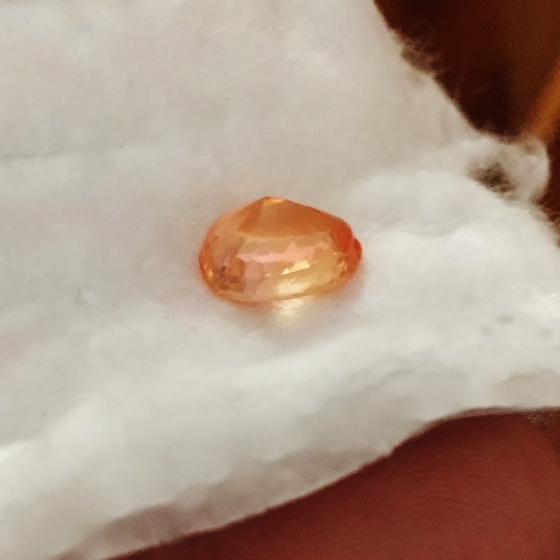 GIA Certified! Unheated Yellowish Orange Sapphire Sri Lanka 5.50 ct  Litnon.com
