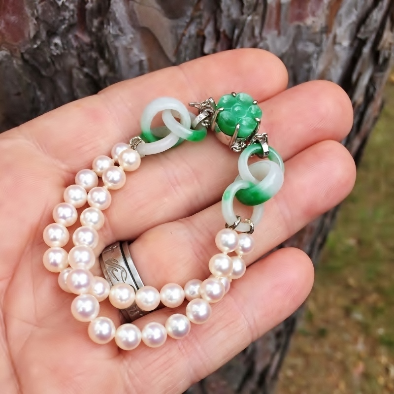 Vintage Fine Quality Burmese Jadeite and Pearl Bracelet 14kt GL Litnon.com