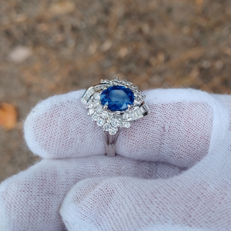 Estate! Natural Sapphire & Diamond 14 kt Ring 4.5 ct tw  Litnon.com