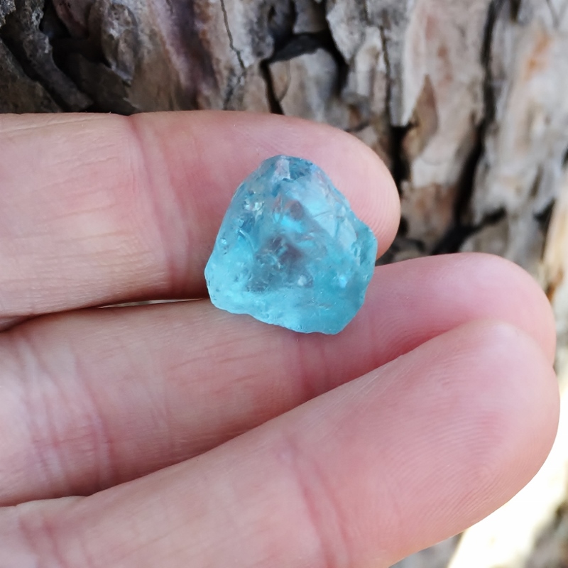 Nice Color Clean Aquamarine Facet Rough Nigeria 14.42 ct  Litnon.com