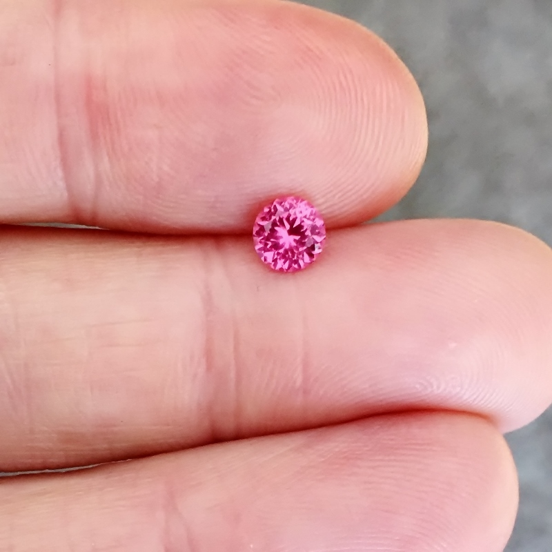 Small Treasure! Hot Pink Color & Bright!  Burmese Spinel   Litnon.com
