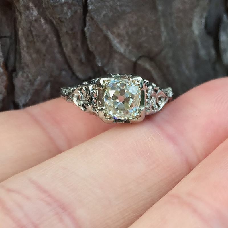 Antique 18kt White Gold Old Mine Cut Diamond Ring  Litnon.com