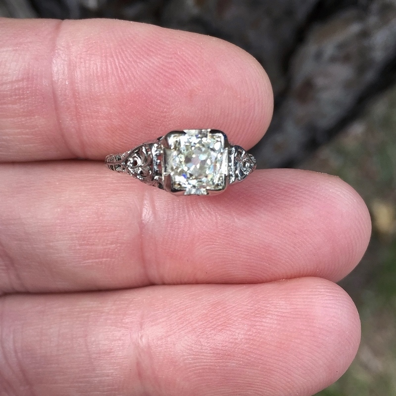 Antique 18kt White Gold Old Mine Cut Diamond Ring  Litnon.com