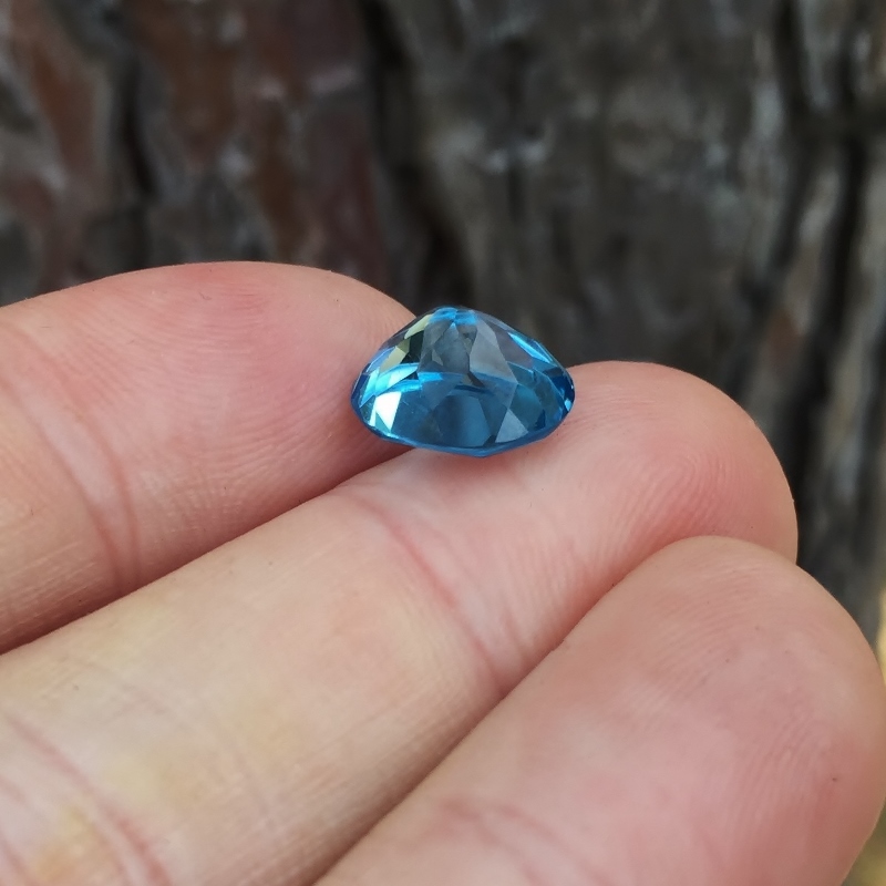 USA Cutting!  Rich Color Swiss Blue Topaz 6.32 ct  Litnon.com