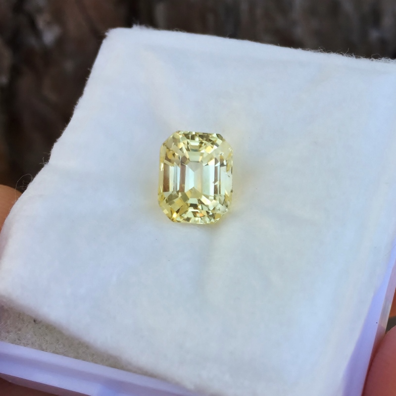 Bright! Natural Yellow Ceylon Sapphire 4.43 ct  Litnon.com
