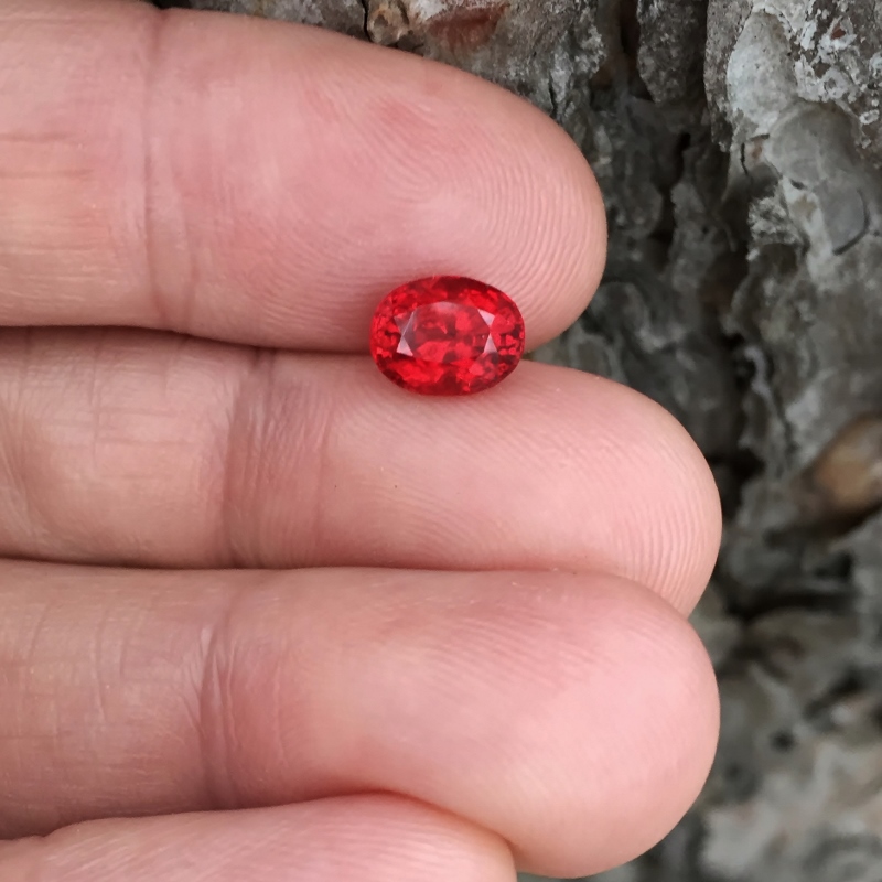 Superb Quality! Natural South Burmese Flame Spinel 2.62 ct GL Litnon.com