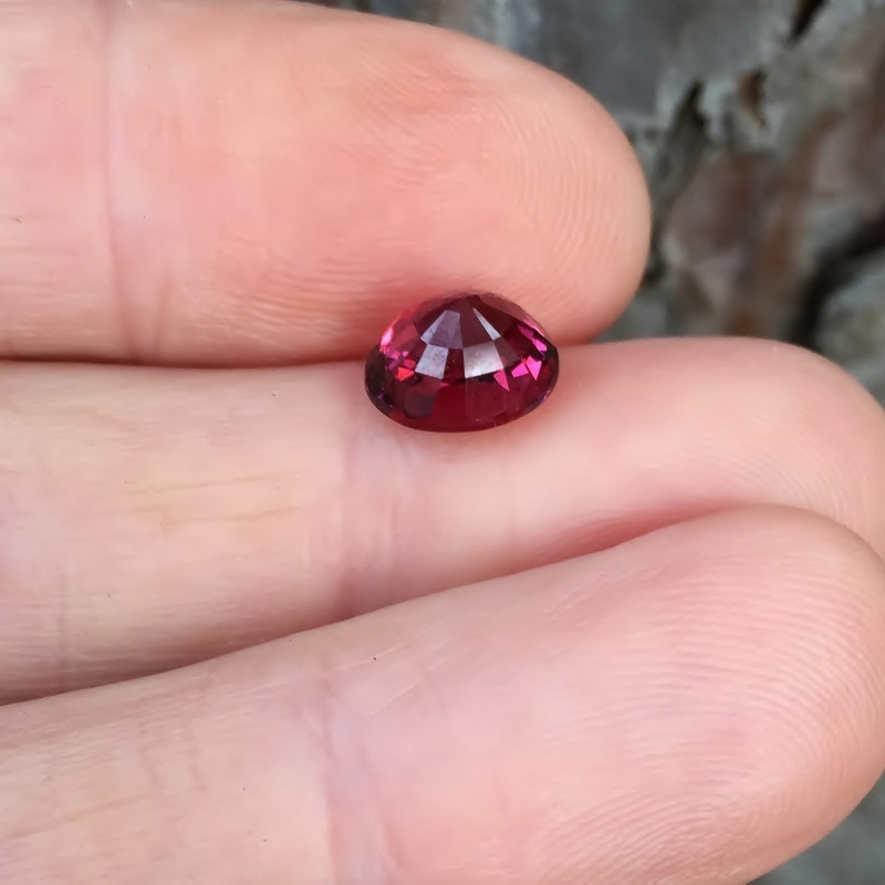 Bright! Tanzania Umba River Rhodolite Garnet 3.51 ct  Litnon.com