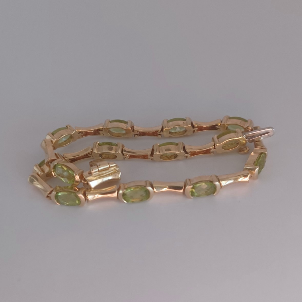 Fine Cut & Color! Peridot 14kt  Gold Bracelet Litnon.com