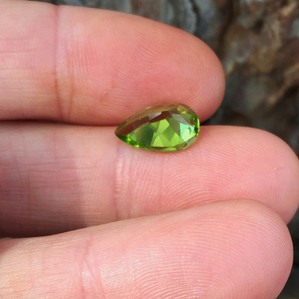  Fine Cut & Color! Natural Peridot Pakistan 3.80 Carats  Litnon.com