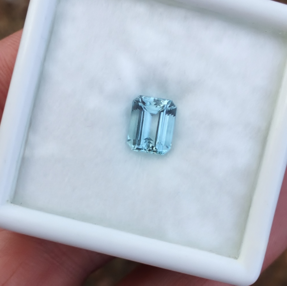 Nice Color & Bright! Natural Aquamarine Brazil 1.62 Carats Litnon.com