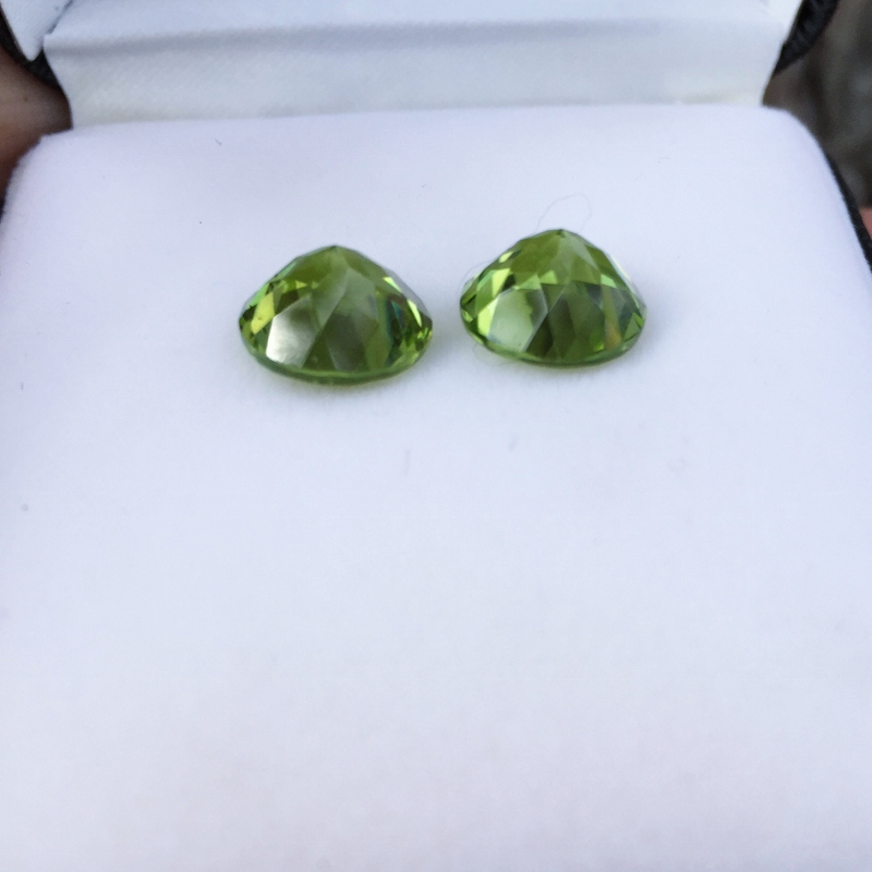 Bright & Pretty! Fine Color Pakistan Peridot Pair 6.06 Carats Litnon.com