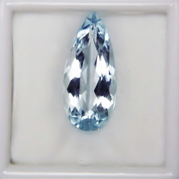 Nice Color and Quality Old Stock Aquamarine Brazil 11.99 Carats  Litnon.com