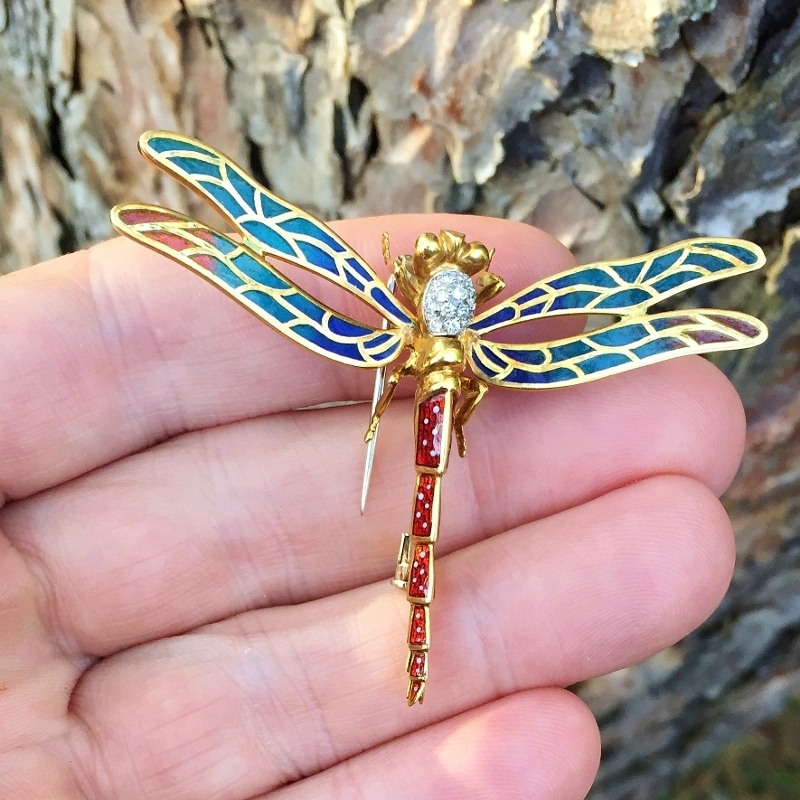 Vintage 18 Karat Gold Diamond and Enamel Brooch Pin  Litnon.com