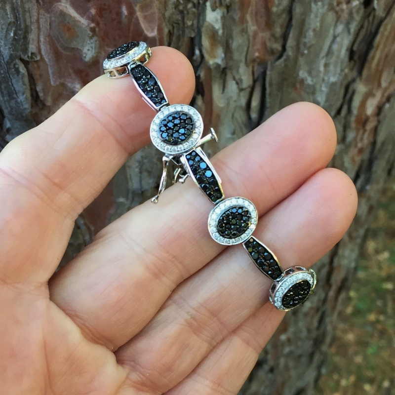 Quality 14kt White Gold Black & White Diamond Bracelet 8 Carats Litnon.com