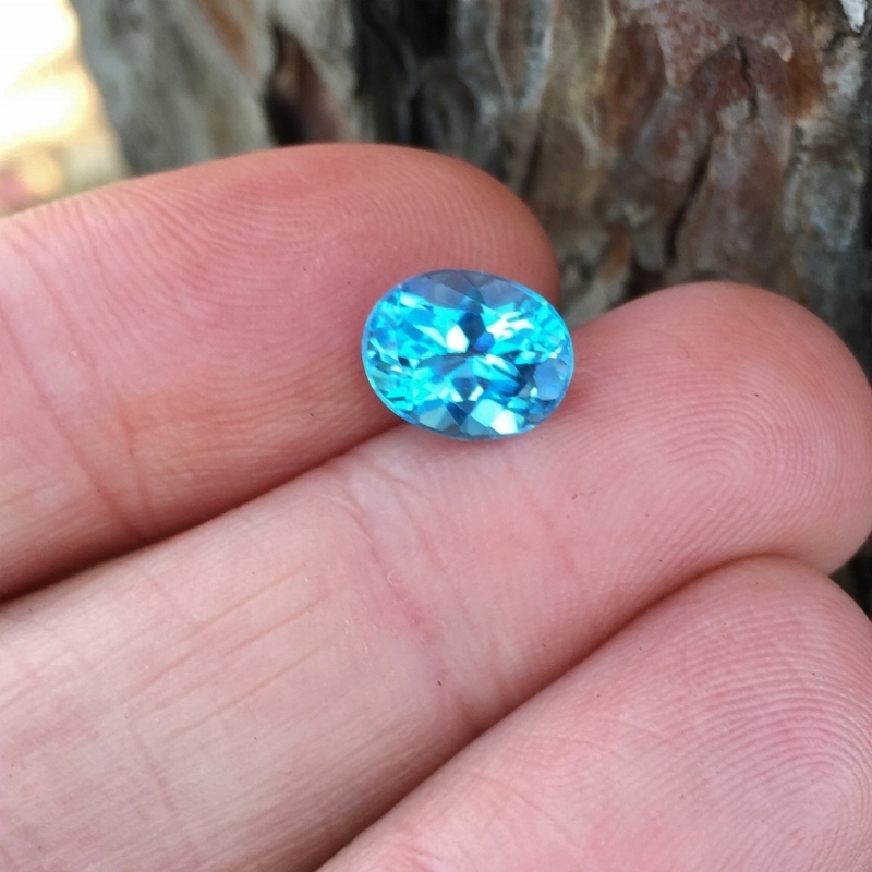 USA Cutting Rich Color Swiss Blue Topaz 3.18 Carats Litnon.com