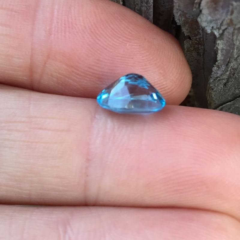 USA Cutting Rich Color Swiss Blue Topaz 3.18 Carats Litnon.com