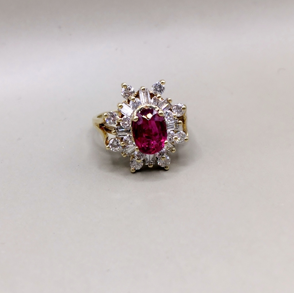Estate Quality Natural Burmese Ruby and Diamond Ring 14kt  Litnon.com