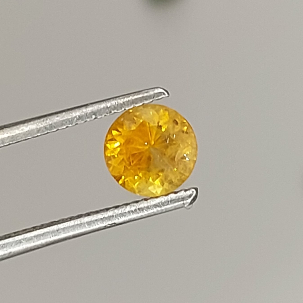 Natural Yellow - Orange Montana Sapphire 0.47 Carats  Litnon.com
