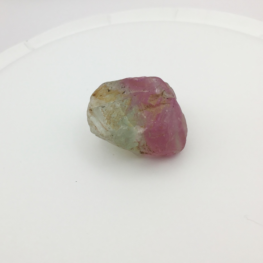 Fluorescent Bi-color Fluorite Specimen Facet Grade 34.4 Grams Litnon.com