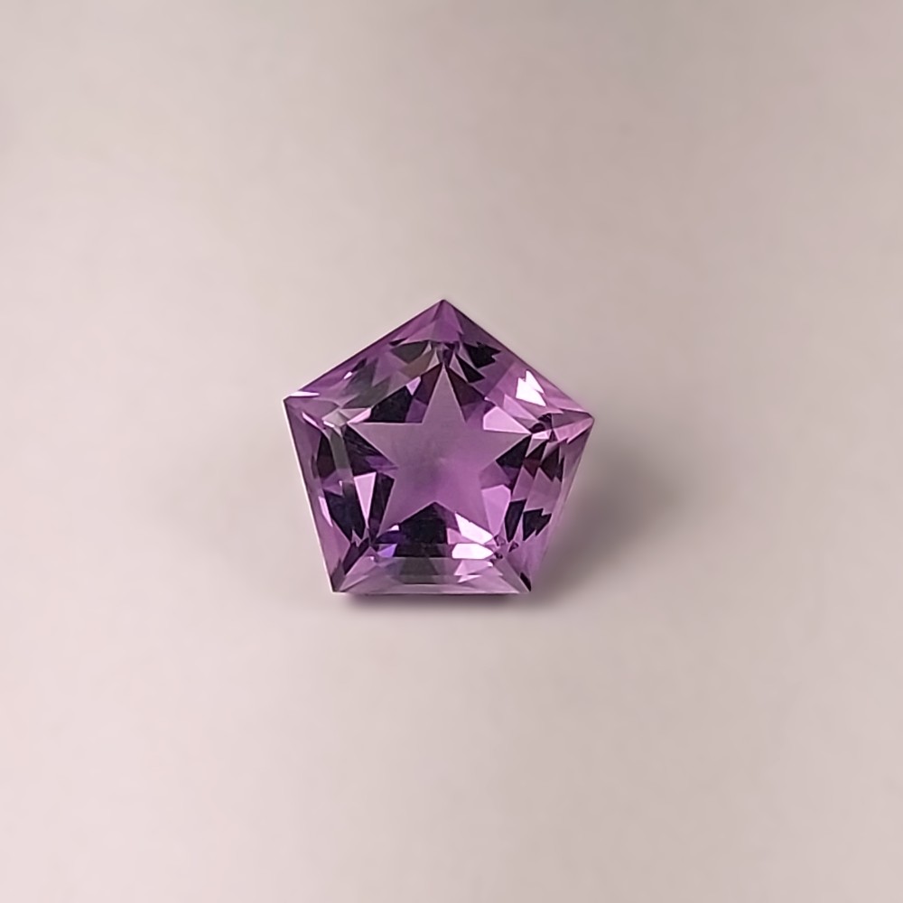 Top Cut and Bright Natural Amethyst Bolivia 6.00 ct  Litnon.com