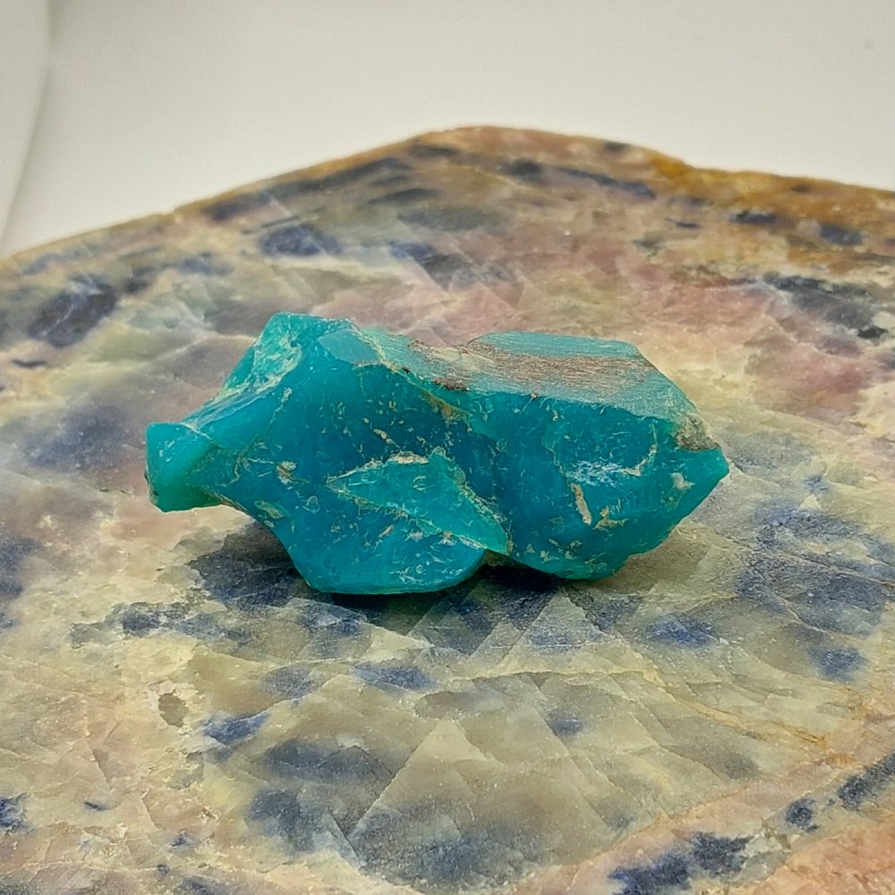 Top Grade Old Stock Gel Gem Silica Chrysocolla – 116.61 Carats Litnon.com