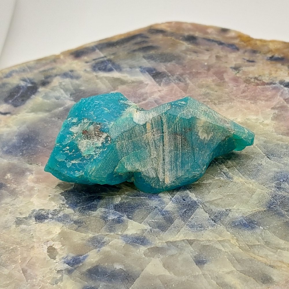 Top Grade Old Stock Gel Gem Silica Chrysocolla – 116.61 Carats Litnon.com