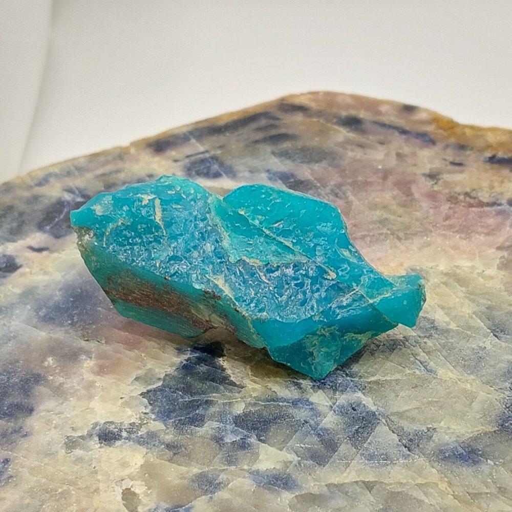 Top Grade Old Stock Gel Gem Silica Chrysocolla – 116.61 Carats Litnon.com