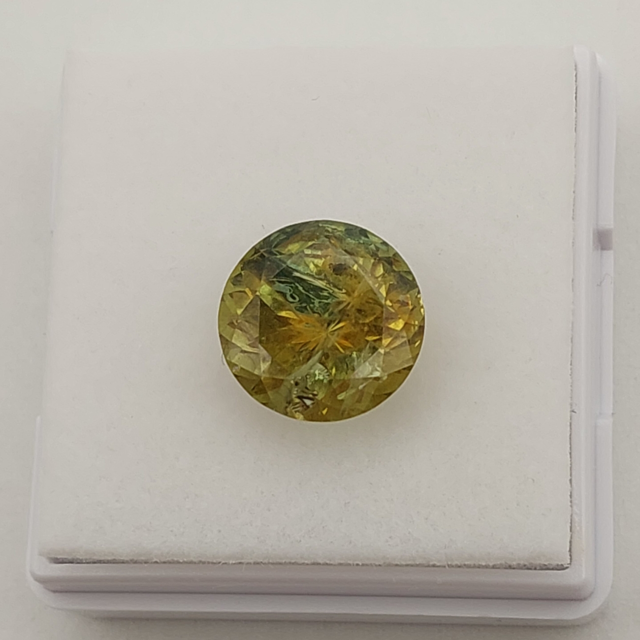 USA Cut Huge and Natural Montana Sapphire 4.08 Carats  Litnon.com