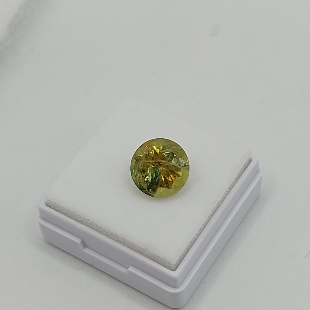 USA Cut Huge and Natural Montana Sapphire 4.08 Carats  Litnon.com