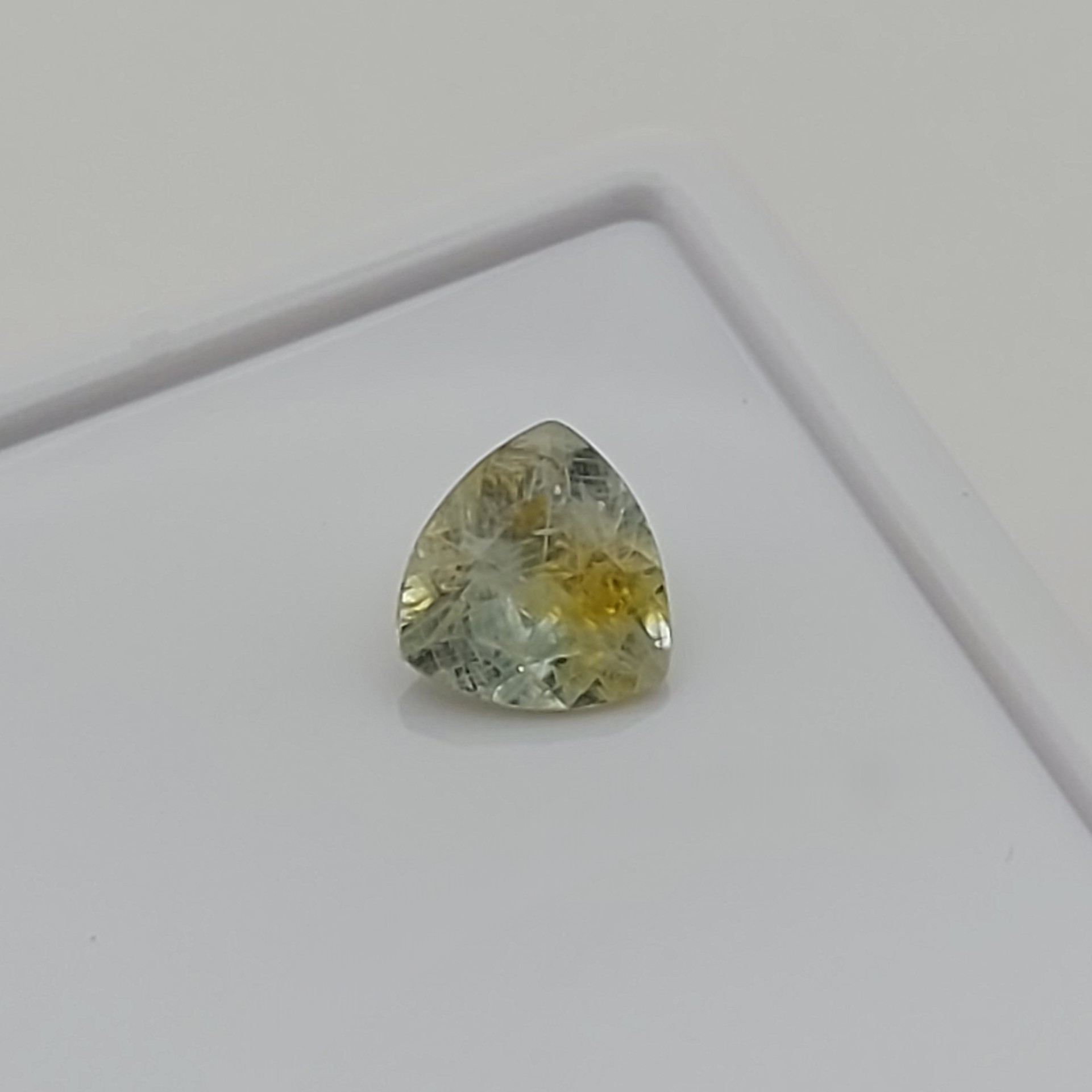 American Gem Natural Montana Sapphire 0.53 Carats Litnon.com