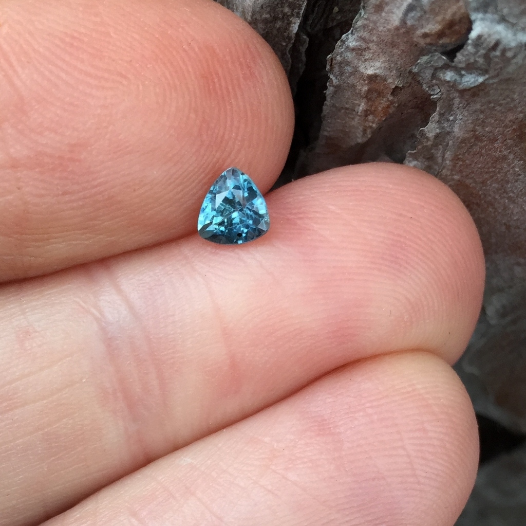 American Gem Natural Montana Sapphire  0.59 Carats Litnon.com