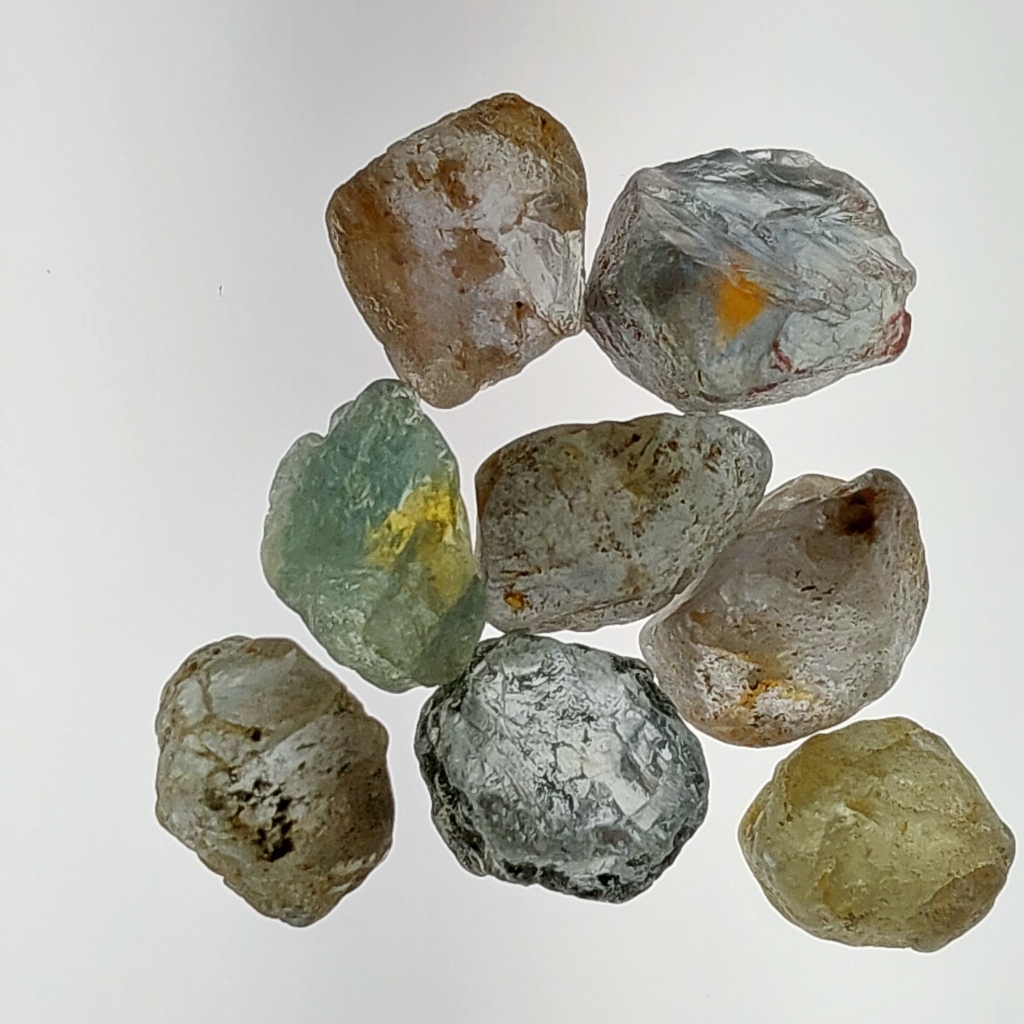 Hand Select Unheated Natural Montana Sapphire Facet Rough 44.22 Carats Litnon.com