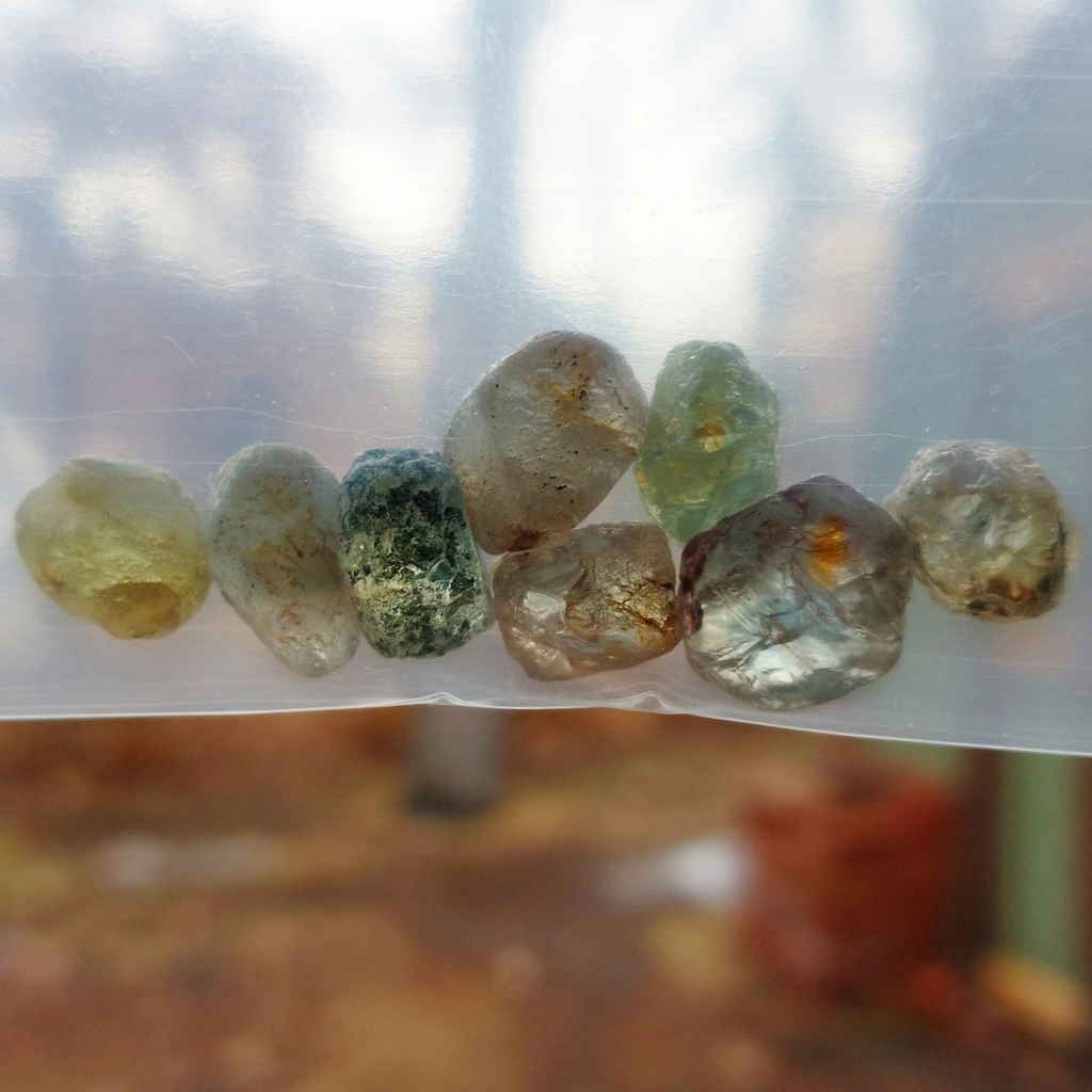 Hand Select Unheated Natural Montana Sapphire Facet Rough 44.22 Carats Litnon.com