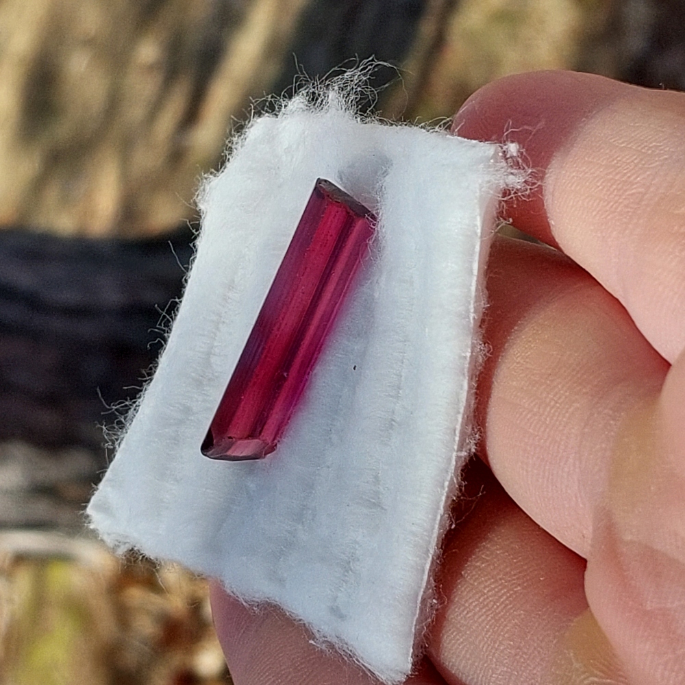 Clean Red Pink Tourmaline Specimen Afghanistan 18.58 Carats Litnon.com