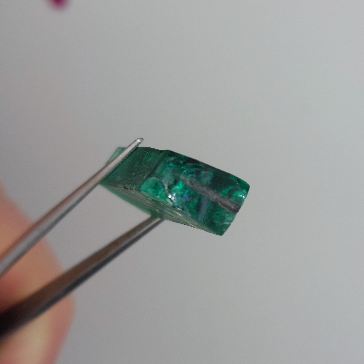Intense Green Hydrothermal Emerald Facet Rough - 14.23 ct Litnon.com