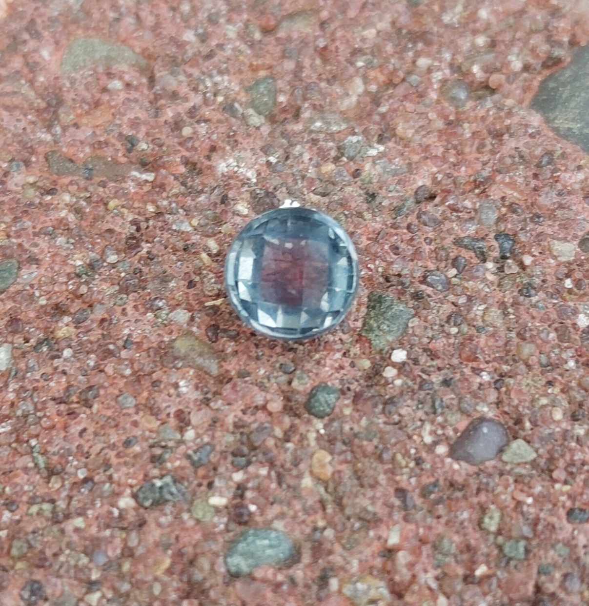 Color Shift Natural Montana Sapphire Rose Cut 1.40 Carats Litnon.com