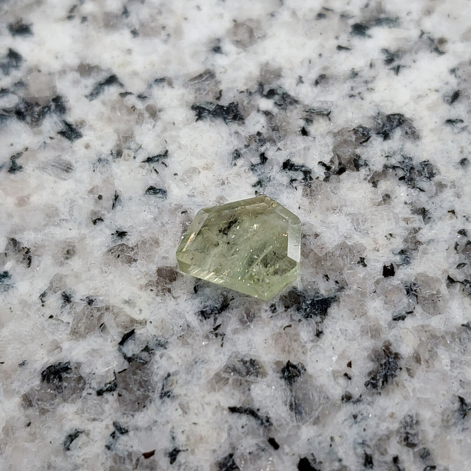 Natural Montana Sapphire Flat Cut 1.82 Carats Litnon.com