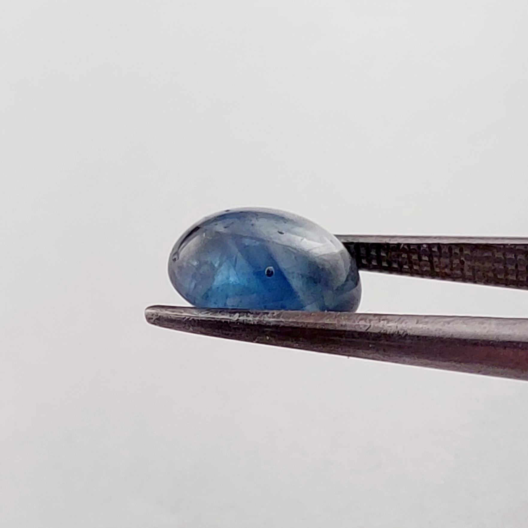Pretty Ceylon Sapphire Blue Sapphire Cabochon 2.75 ct  Litnon.com
