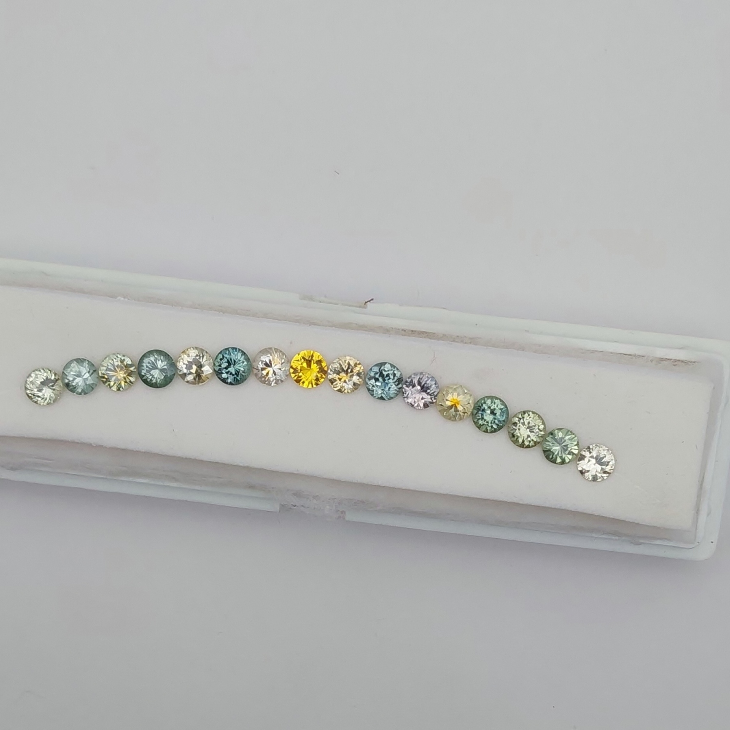 Bright and Pretty Multi-Color Montana Sapphire Suite 7.25 Carats Litnon.com