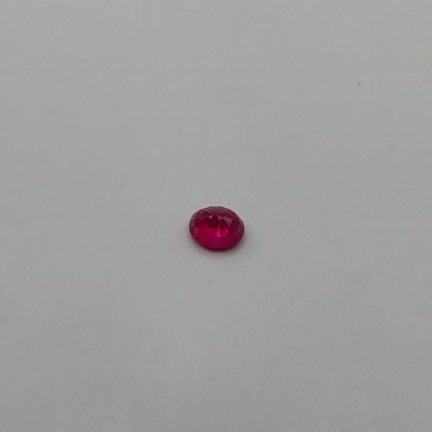 Natural Burmese Ruby - Vivid Red Oval Facet 0.70 Carat Litnon.com
