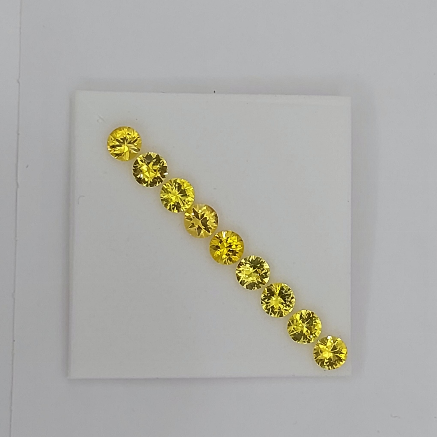 Bright and Pretty Yellow Montana Sapphire Suite 2.36 Carats Litnon.com