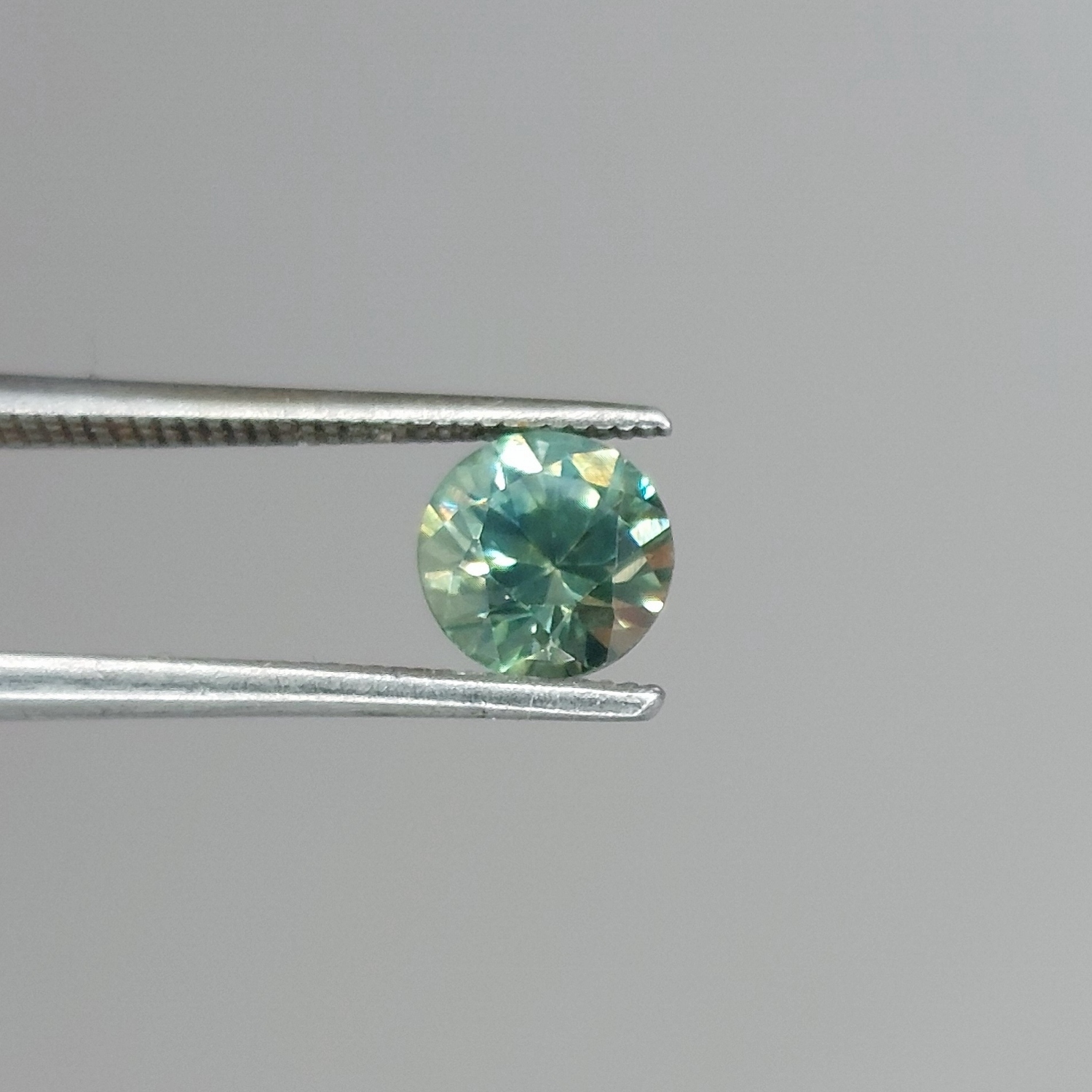 Diamond Cut Natural Montana Sapphire 0.87 Carats Litnon.com