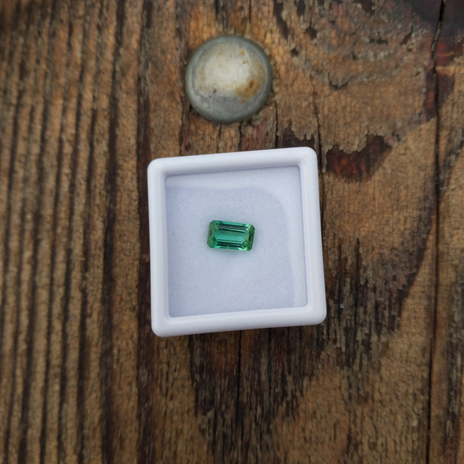Afghan Neon Green Tourmaline 0.99 Carats Litnon.com