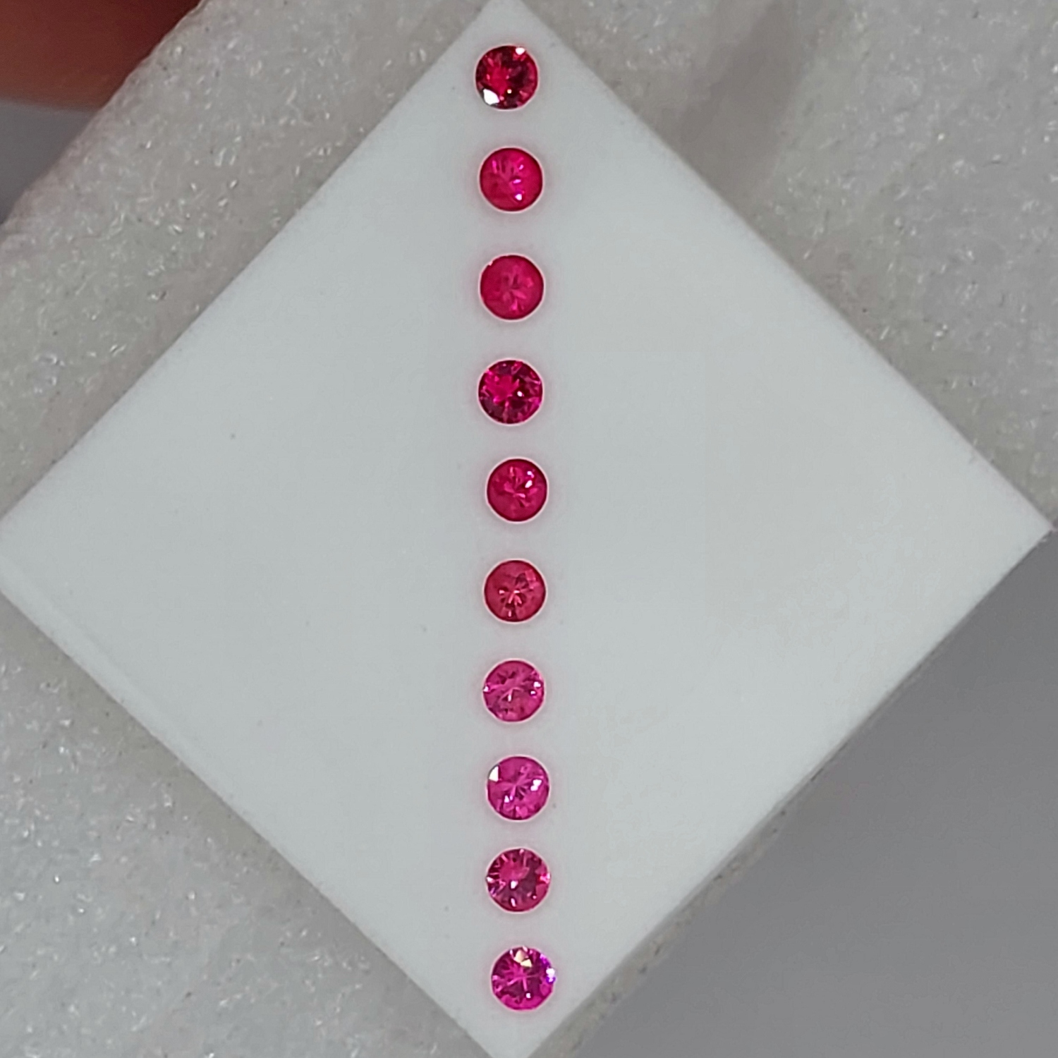 Hot Pink Natural Burmese Spinel Lot 2.5 mm  Litnon.com