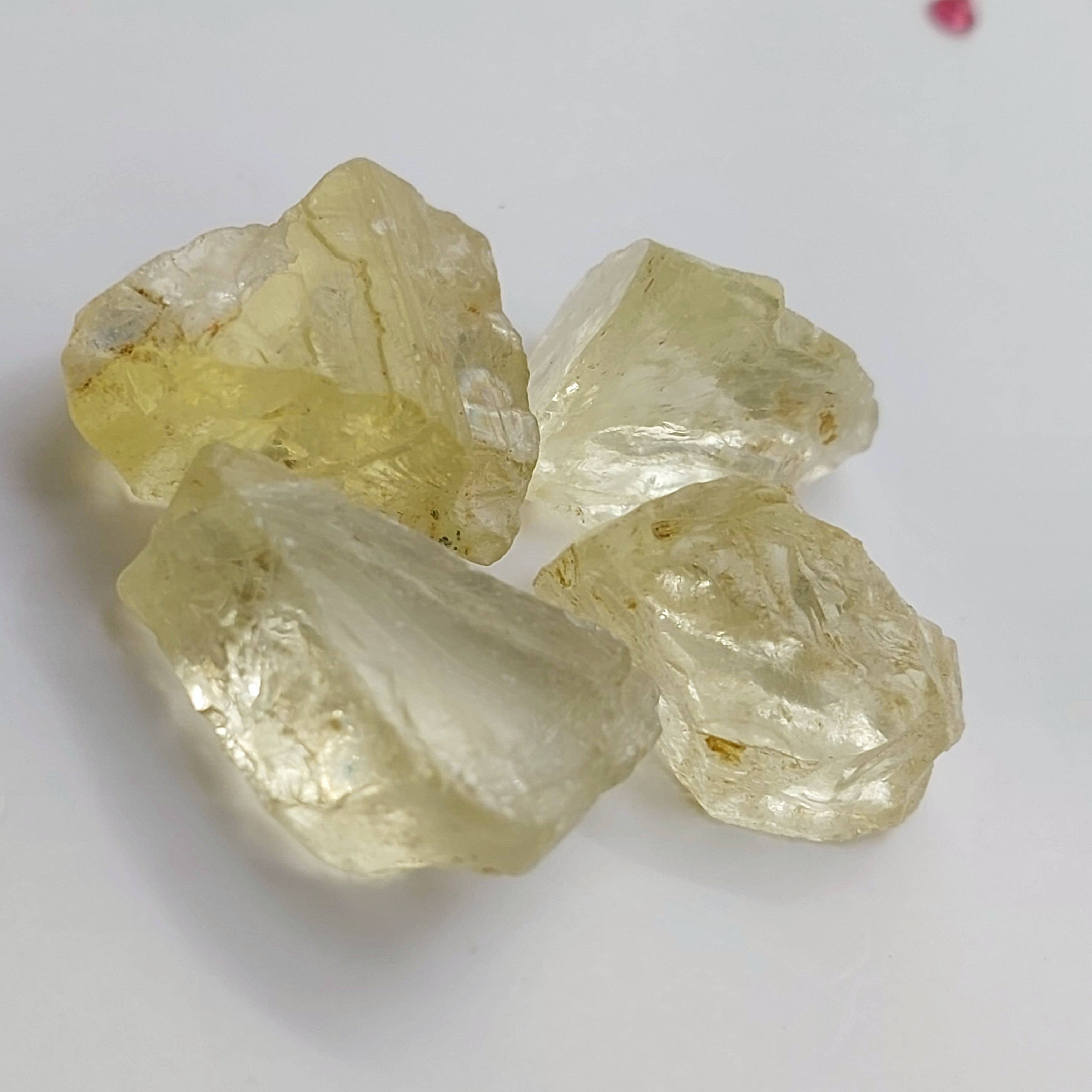 Rare Light Yellow Heliodor Beryl Facet Rough  Litnon.com