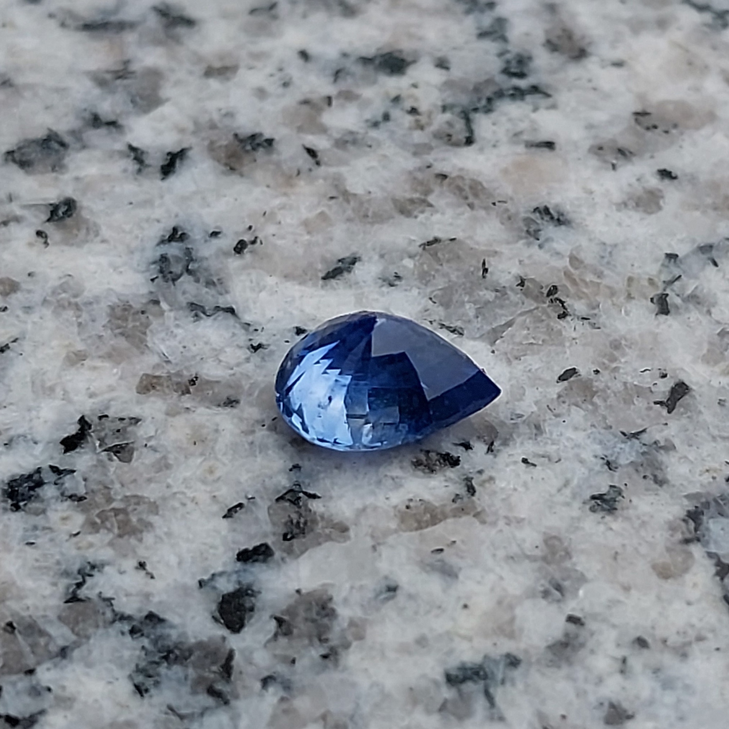 Bright & Pretty Fine Color Ceylon Blue Sapphire 1.49 Carats  Litnon.com