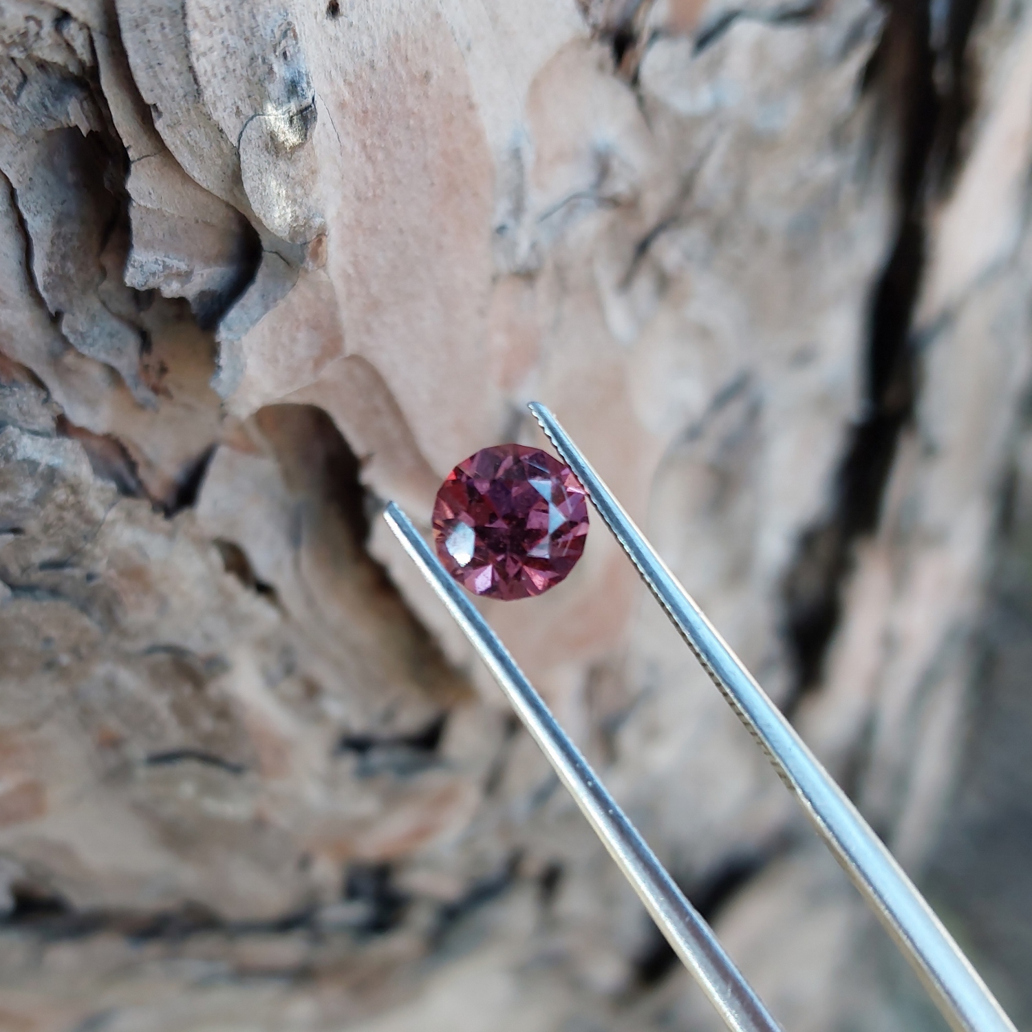 Natural Pink Zircon Tanzania 2.22 Carats Litnon.com