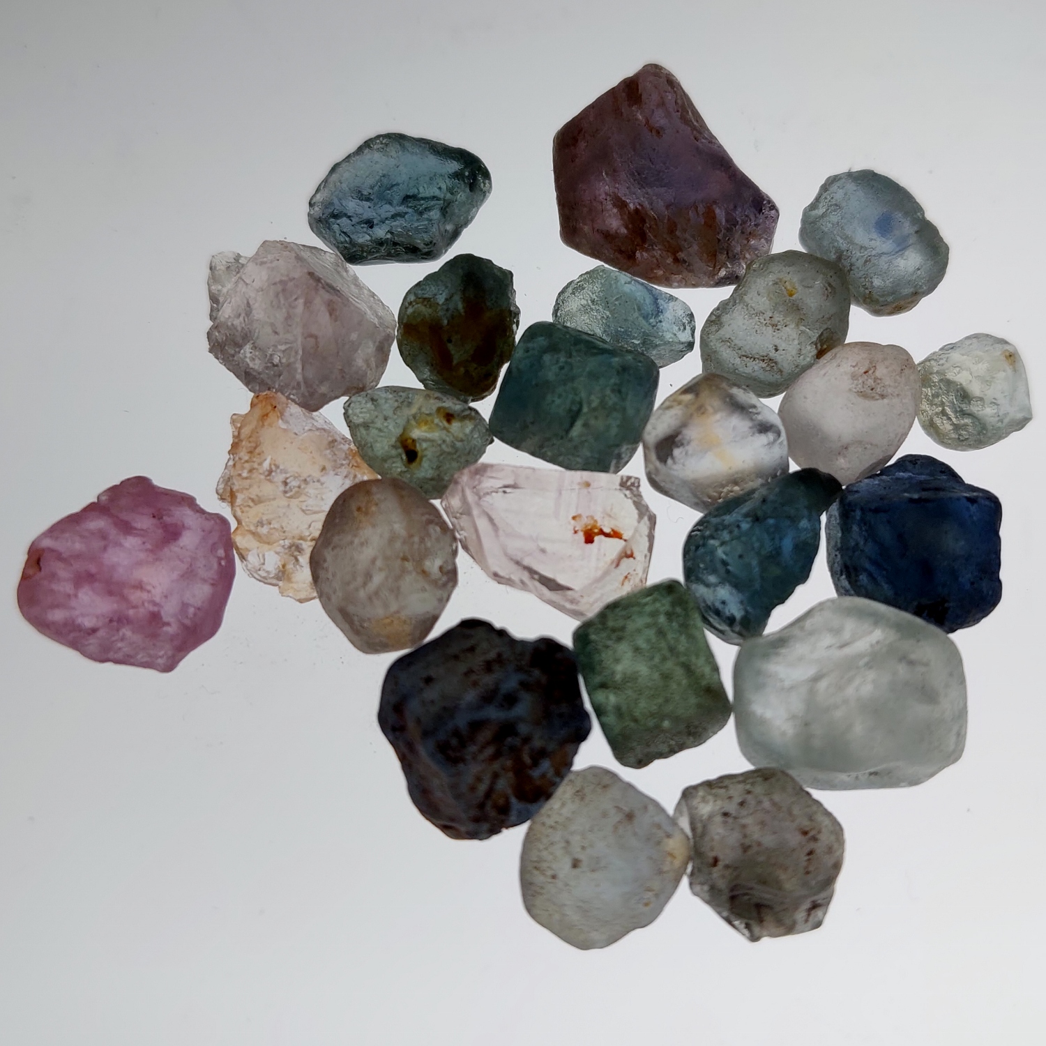 Hand Select Unheated Natural Montana Sapphire Facet Rough 68.03 Carats Litnon.com