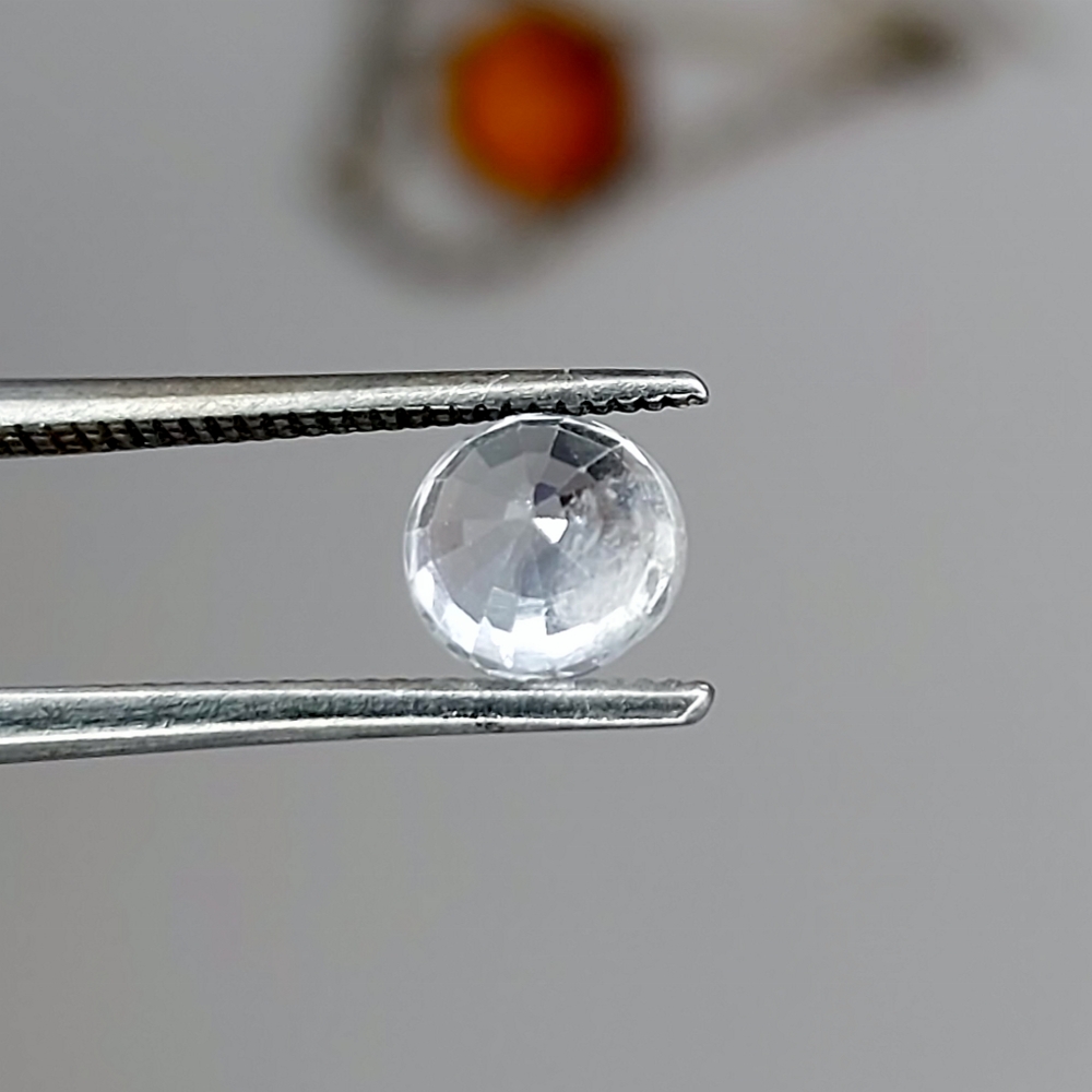 Natural White Ceylon Sapphire 0.81 Carats Litnon.com