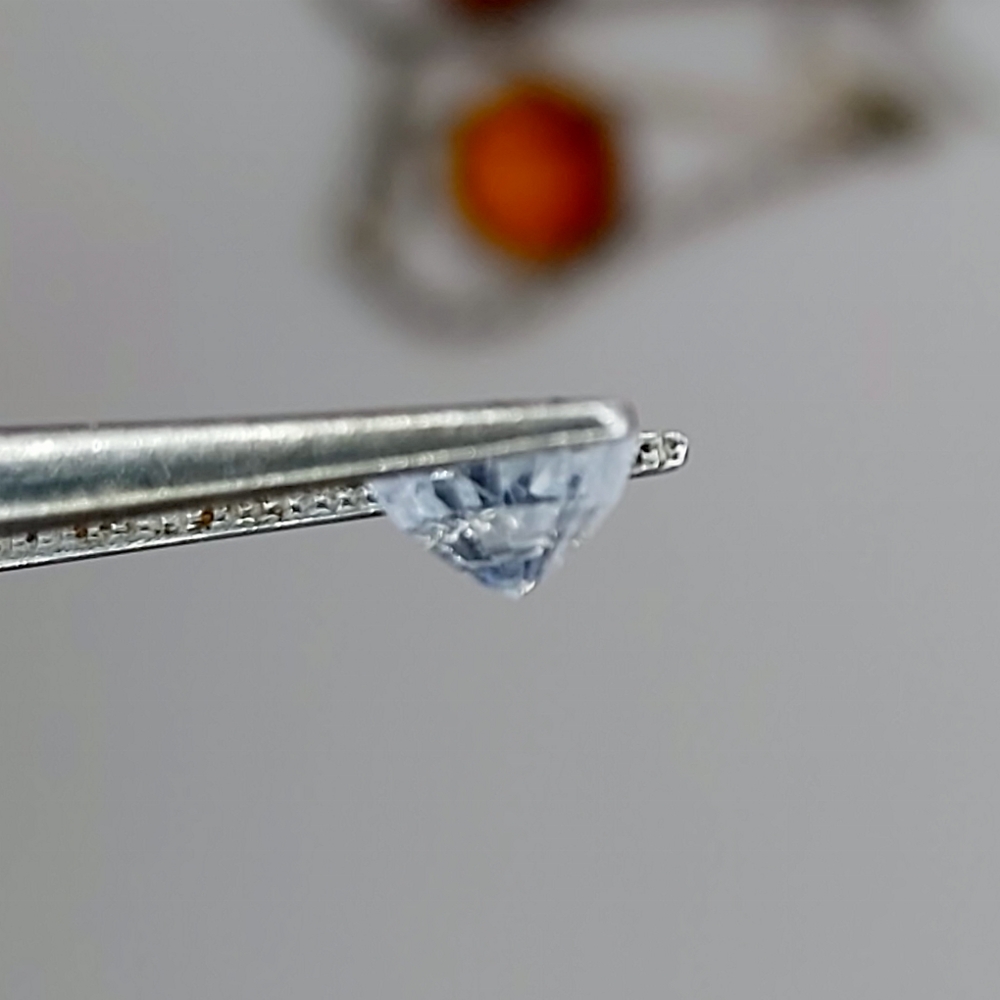 Natural White Ceylon Sapphire 0.81 Carats Litnon.com